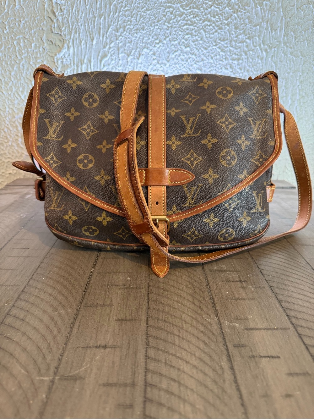 Louis Vuitton Monogram Saumur 35 Messenger Bag